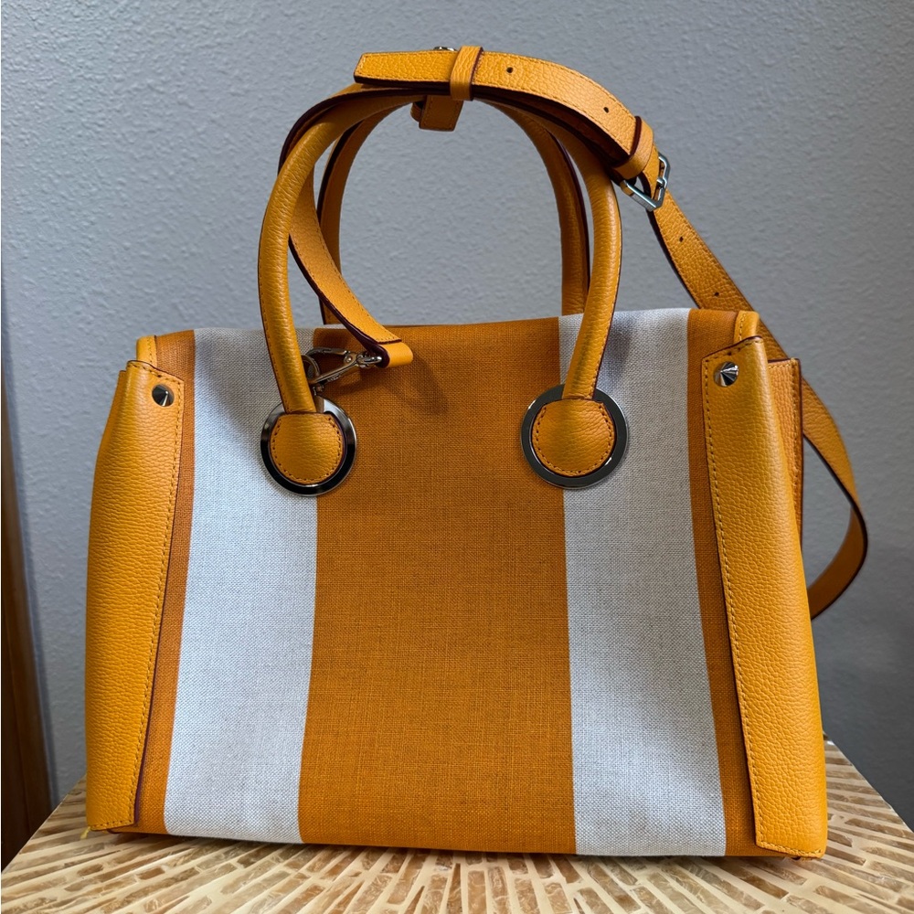 MCM Neo Milla Women's Bag - Picture 2 of 7